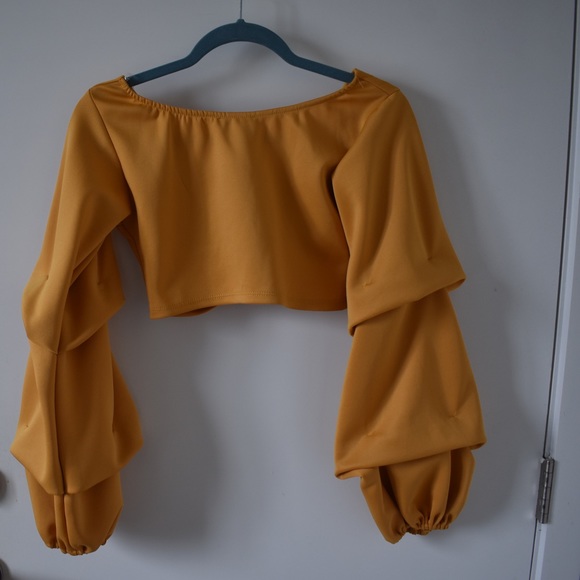 Mustard strapless long-sleeve crop top - Picture 2 of 3